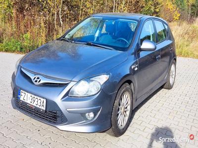 ** HYUNDAI I30 ** 1,6 crdi 90KM ** 2011 * ZAREJES W POLSCE