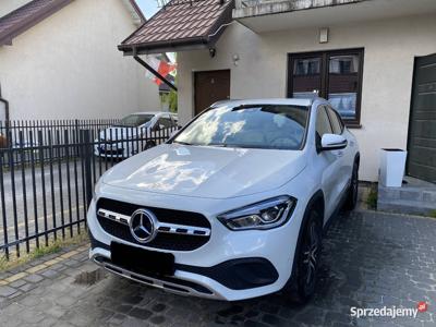 Mercedes-Benz GLA200 Premium | Linia Progressive