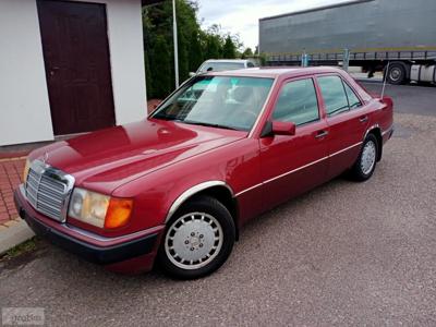 Mercedes-Benz W124 200 E