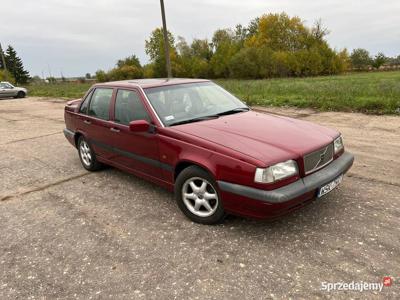 Volvo 850 2.5 TDI sedan z hakiem