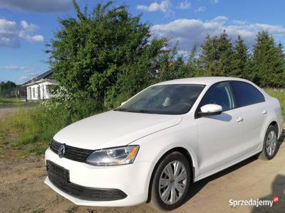 Vw Jetta 2012r 2.5 benzyna biała skóra automat USA