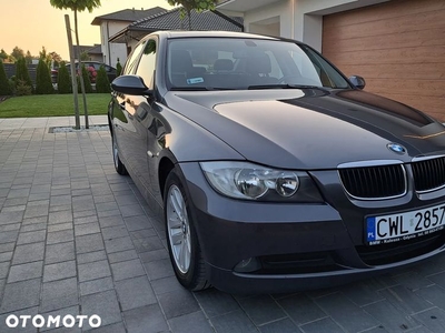 BMW Seria 3 318i