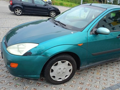 Ford Focus 1.4 benzyna