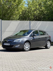 Opel Astra J 1,6 benzyna+lpg zadbana