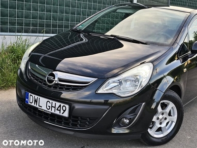 Opel Corsa 1.2 16V Edition / Active