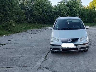 Sharan 1,9 TDI.7 foteli. 6 biegów.