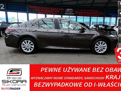 Toyota Camry 2.5 hybrydowy 218 KM 2023r. (Mysłowice)