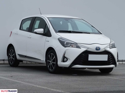 Toyota Yaris 1.5 99 KM 2018r. (Piaseczno)