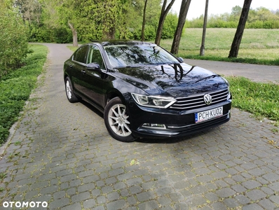 Volkswagen Passat 1.6 TDI SCR DSG