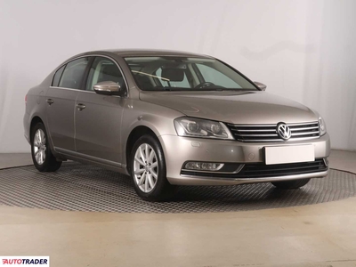 Volkswagen Passat 2.0 138 KM 2012r. (Piaseczno)