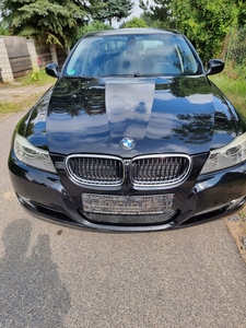 BMW Seria 3 E90-91-92-93 Limuzyna E90 318i 143KM 2010