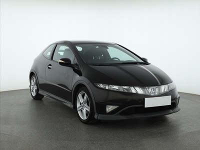 Honda Civic VIII , Klimatronic, Tempomat, Parktronic, Podgrzewane siedzienia,