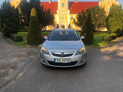 Opel Astra J 1,7TDCI 2011/2012r.