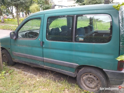 Peugeot partner Berlingo 1,9d cały lub na części