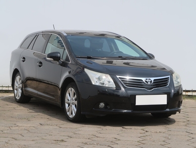 Toyota Avensis III , GAZ, Klima, Parktronic, Podgrzewane siedzienia