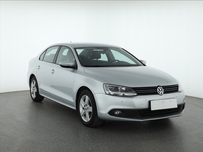 Volkswagen Jetta VI , Salon Polska, Serwis ASO, Klimatronic, Tempomat, Parktronic