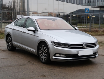 Volkswagen Passat B8 , Salon Polska, Automat, Skóra, Navi, Klimatronic, Tempomat,