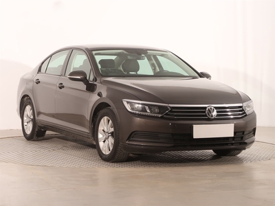 Volkswagen Passat B8 , Salon Polska, VAT 23%, Navi, Tempomat, Parktronic