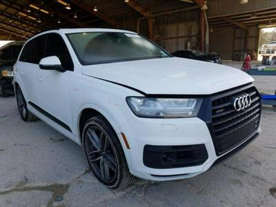 Audi Q7 2017, 3.0L, 4x4 Prestige, porysowany lakier