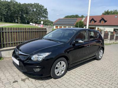 Hyundai i30 I CW Facelifting 1.4 DOHC 109KM 2012