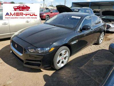 Jaguar XE Sedan 2.0 i4 180KM 2017