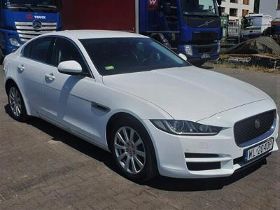 Jaguar XE Sedan 2.0 i4 180KM 2018