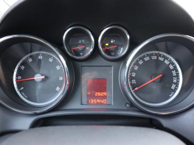 Opel Astra 2011 1.6 16V 135937km ABS klimatyzacja manualna