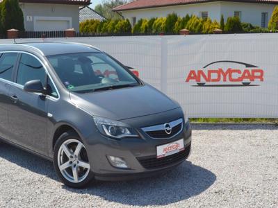 Opel Astra J Sports Tourer 2.0 CDTI ECOTEC 165KM 2011