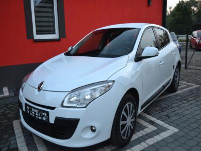 Renault Megane III Hatchback 1.6 16v 100KM 2010