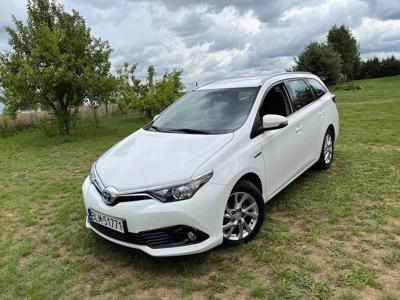 Toyota Auris II 2016