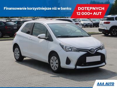 Toyota Yaris III Hatchback 5d Facelifting 1.0 VVT-i 69KM 2014