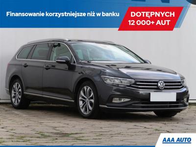 Volkswagen Passat B8 Variant Facelifting 2.0 TDI SCR 150KM 2020