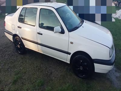 Volkswagen Vento ,Benzyna 1.4, 1996 r., 200 tyś. przebieg, 3000zł