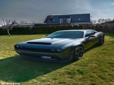 Dodge Challenger Automatik SXT Plus