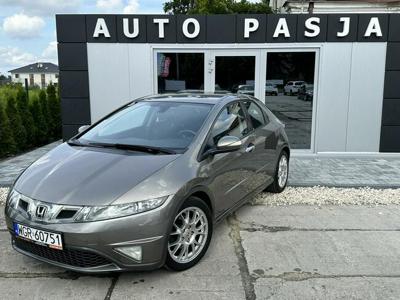 Honda Civic 1.8 140 KM Lift