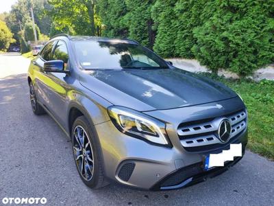 Mercedes-Benz GLA 220 4-Matic Urban