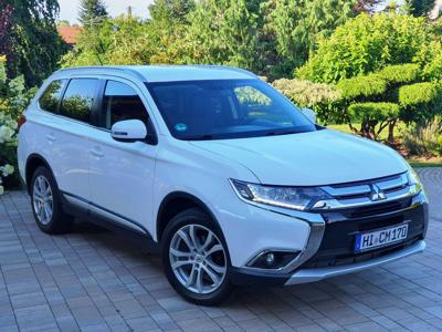 Mitsubishi Outlander 2.0 Benzyna z Niemiec Nawigacja KAMERY LED 2017r