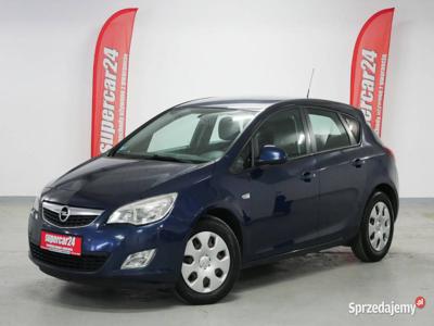 Opel Astra 1,7 / 110 KM / Klimatyzacja / Bluetooth / Serwis…