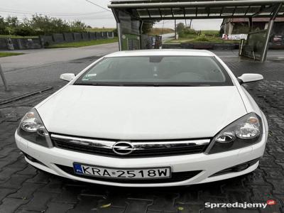 Opel astra GTC 2009