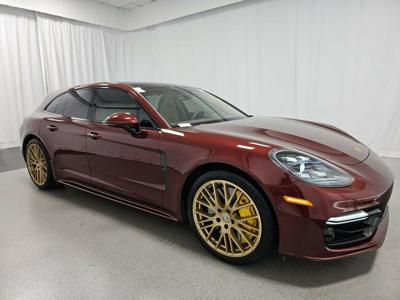 Porsche Panamera 4S 2.6L V6 440KM