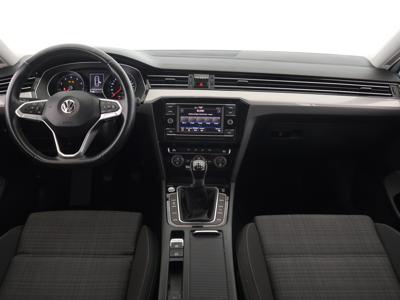 Volkswagen Passat 2020 1.5 TSI 47445km ABS