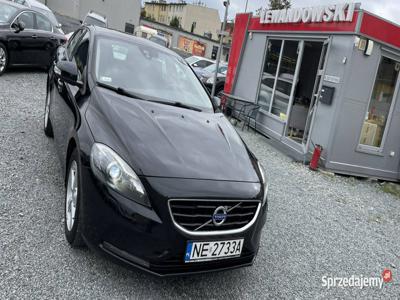 Volvo V40 Benzyna Zarejestrowany Ubezpieczony II (2012-)