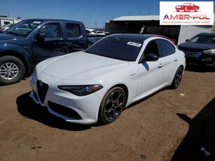 Alfa Romeo Giulia II Sedan Facelifting 2.0 Turbo 280KM 2023