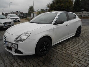 Alfa Romeo Giulietta stan bardzo dobry 2 komplety kół