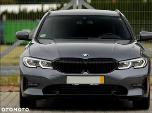 BMW Seria 3 320d xDrive MHEV Sport Line sport