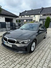 BMW Seria 3 320i Advantage