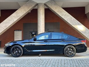 BMW Seria 5 518d Luxury Line sport