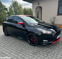 Ford Focus 1.5 EcoBoost Start-Stopp-System ST-LINE