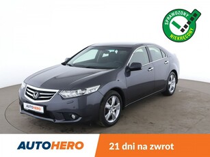 Honda Accord VIII Pełna książka serwisowa, PDC, Bi-Xenon, podgrzewane fotele, klima