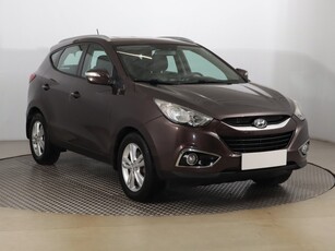 Hyundai ix35 , Salon Polska, Skóra, Klimatronic, Parktronic